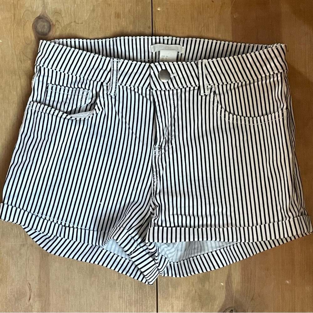 H&M Black and White Striped Women's Shorts